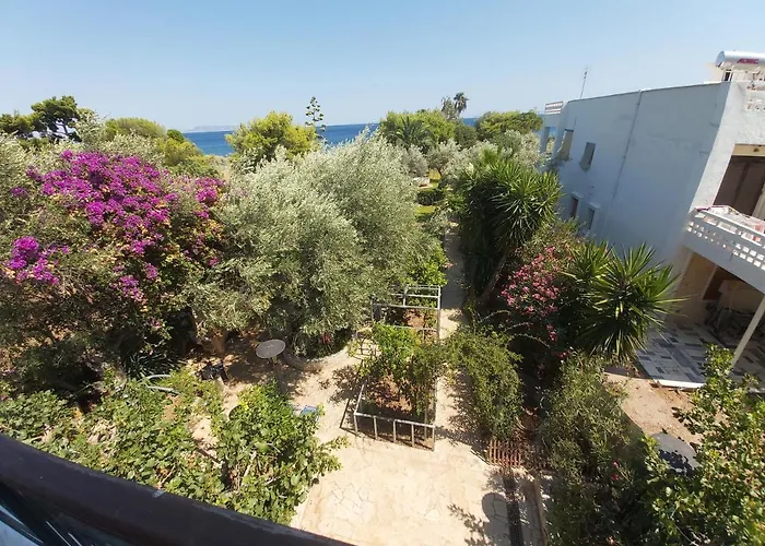 Geranium Villa By The Sea